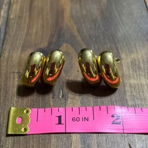 Vintage Signed Napier Elegant Gold Tone Screw Back Earrings